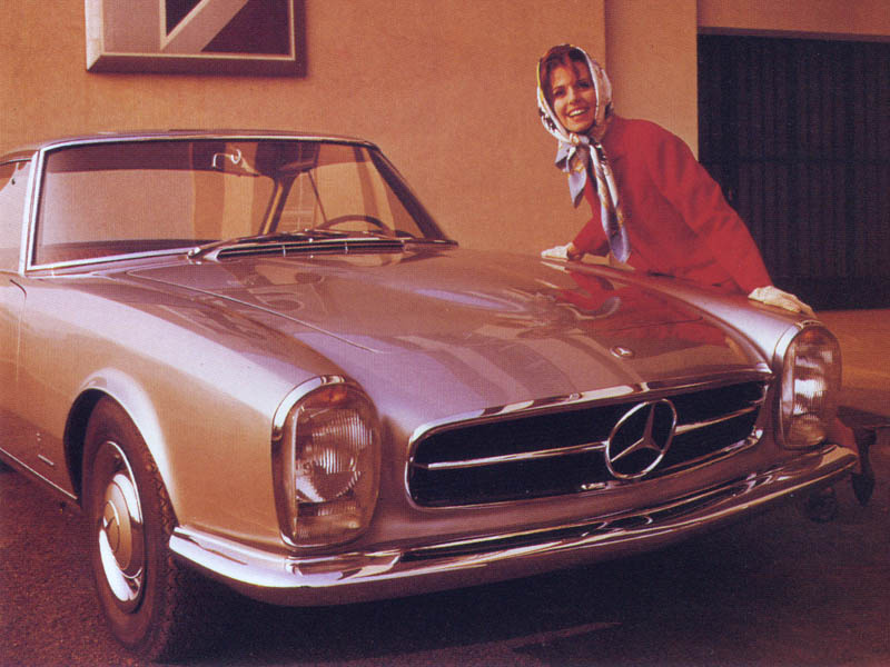 1964_Mercedes_230SL_Pininfarina