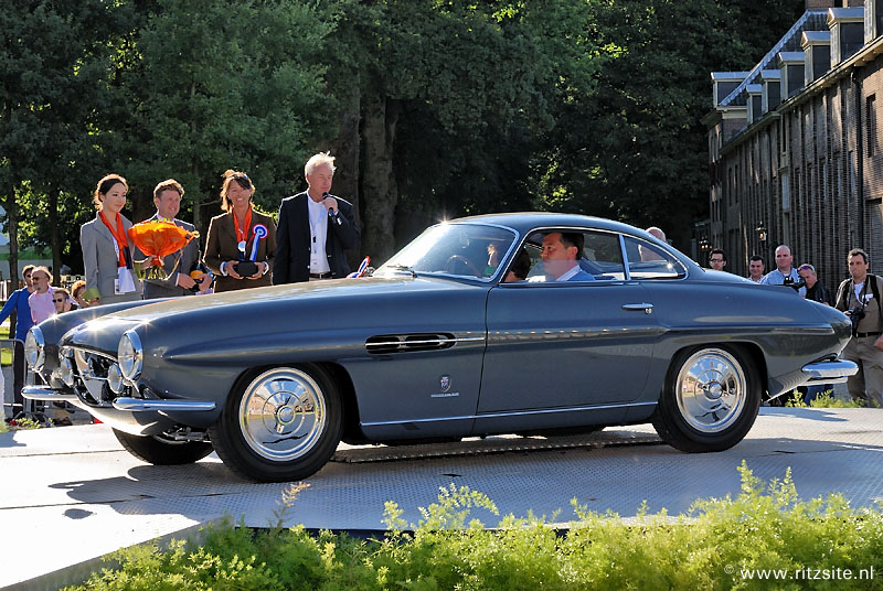 Fiat_8V_Supersonic_coupe_Ghia_1953