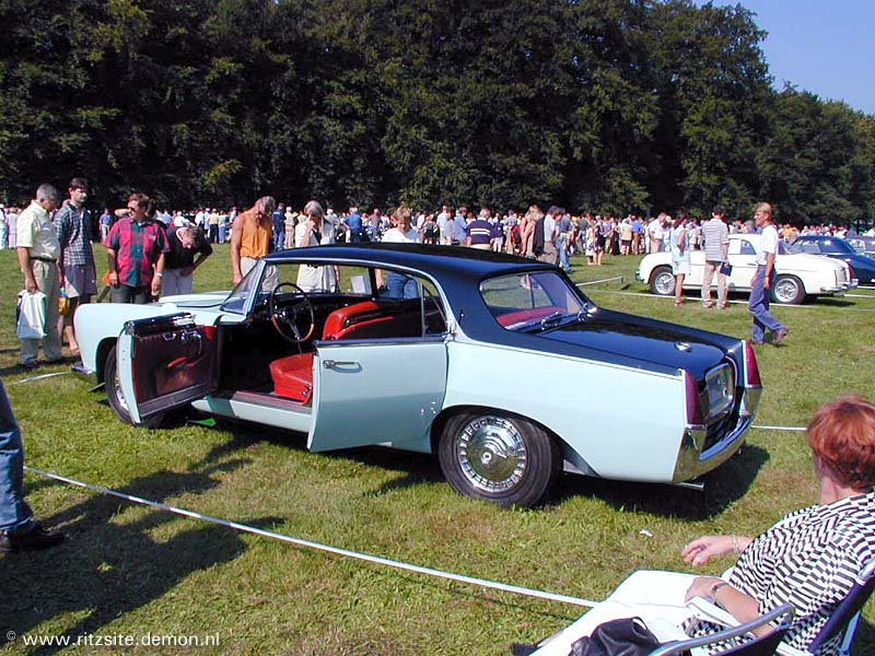 Lancia_Florida_limousine_Pininfarina_1956.jpg (124208 bytes)
