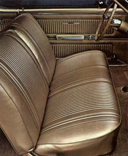 1966_Pontiac_Tempest_Custom_interior