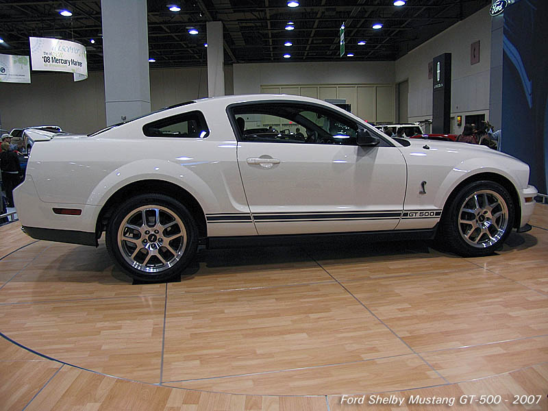 2007_Ford_Shelby_Mustang_GT-500