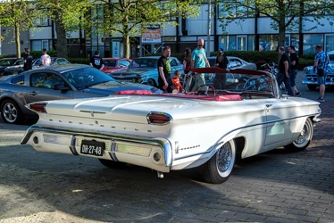 Oldsmobile Dynamic 88 convertible coupe 1960 r3q