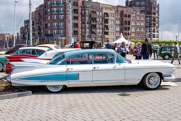 Cadillac 60 Special Fleetwood 1959 white side