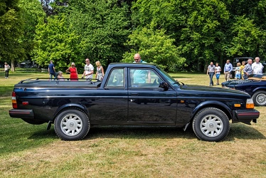 Volvo 240 D pick-up conversion 1986 side