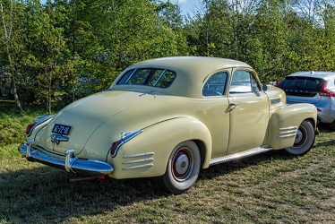 Cadillac 62 coupe 1941 r3q