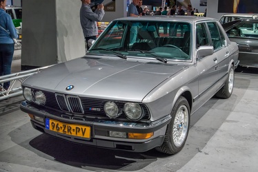 BMW M5 1985 fl3q