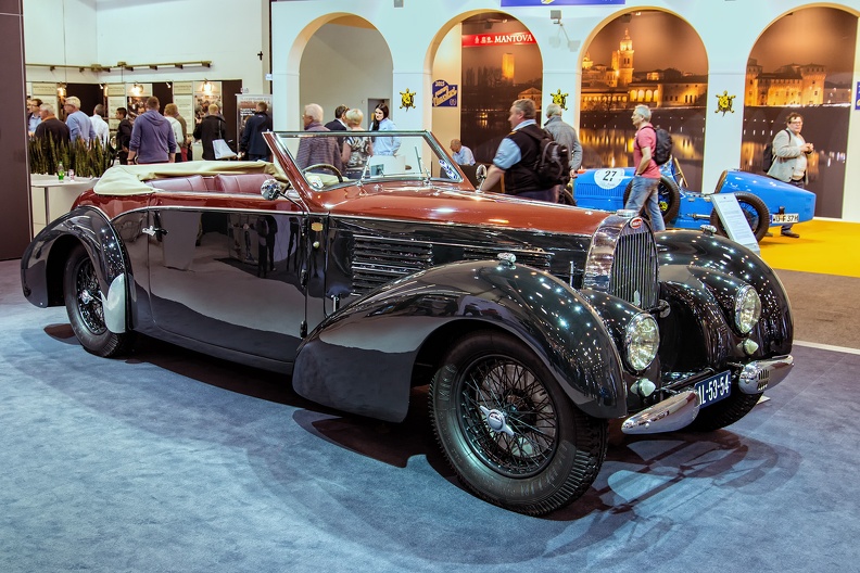 Bugatti T57 C Stelvio by Gangloff 1938 fr3q.jpg
