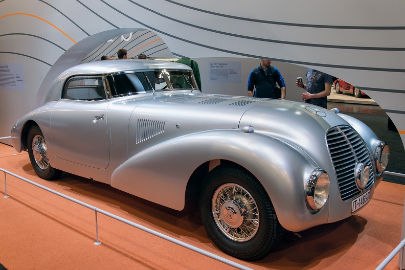 Mercedes 540 K streamline coupe 1938 fr3q.jpg