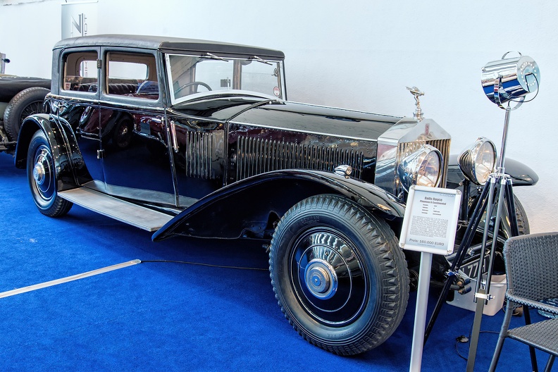 Rolls Royce Phantom II Continental touring saloon by Mulliner 1931 fr3q.jpg