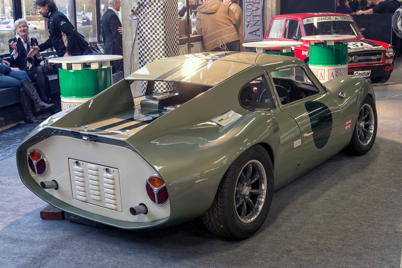 Vixen GT 1964 r3q.jpg