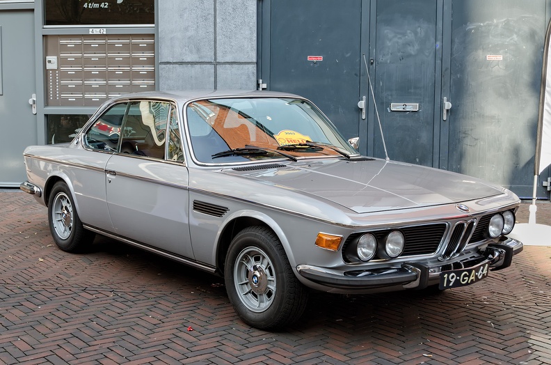 BMW 3,0 CSi 1975 f3q.jpg