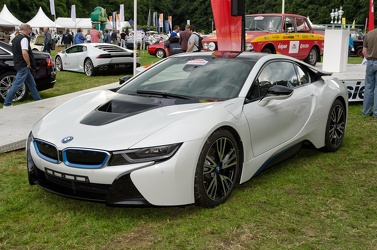 BMW i8 2014 f3q