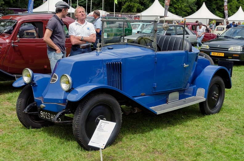 Renault Type MT 3-seater 1924 fl3q.jpg