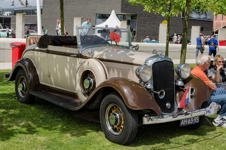 Plymouth PD DeLuxe 2-door convertible coupe 1933 fr3q.jpg
