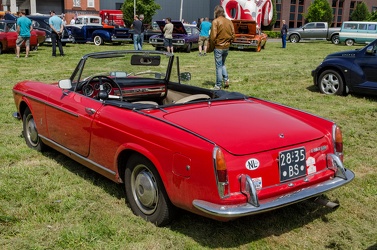Fiat 1500 cabriolet S2 by Pininfarina modified 1966 r3q
