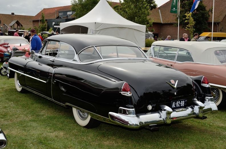 Cadillac 62 Club coupe 1950 r3q.jpg