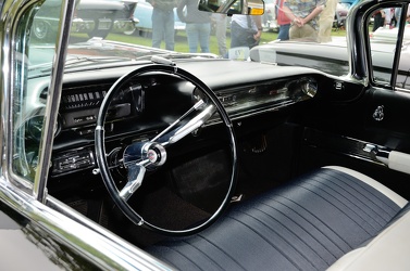 Cadillac 62 hardtop sedan 6W 1960 interior