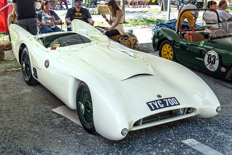 Lotus 8 MG 1955 fr3q.jpg