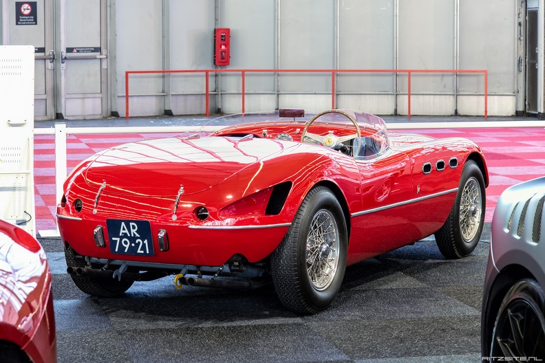 Ferrari 250 MM barchetta by Vignale 1953 r3q.jpg