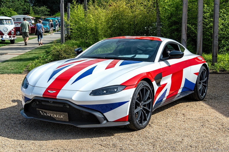 Aston Martin Vantage Union Jack wrap 2019 fl3q.jpg