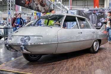 Pininfarina X concept 1960 fl3q