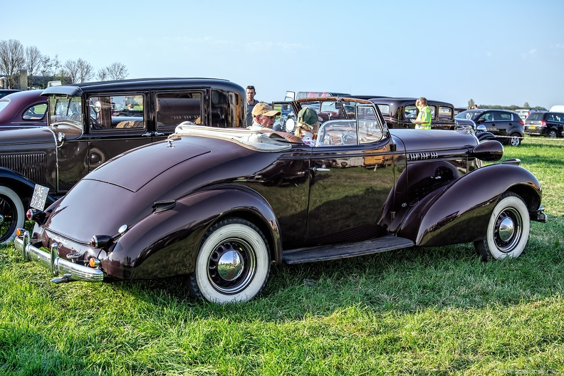 Oldsmobile L-36 convertible coupe 1936 r3q.jpg