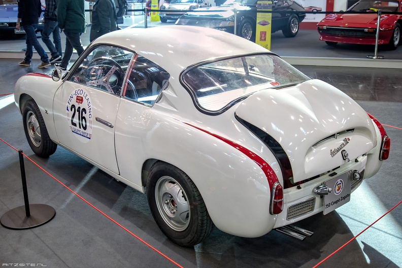 Abarth 750 GT S1 coupe by Zagato 1956 r3q.jpg