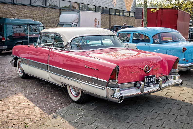Packard Four Hundred hardtop coupe 1956 r3q.jpg