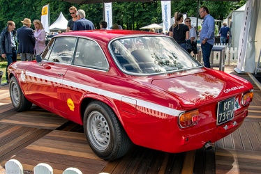 Alfa Romeo GTA 1300 Junior by Bertone 1968 r3q