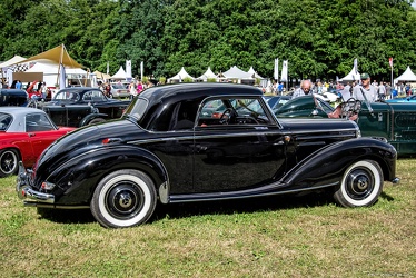 Mercedes 220 coupe 1955 side