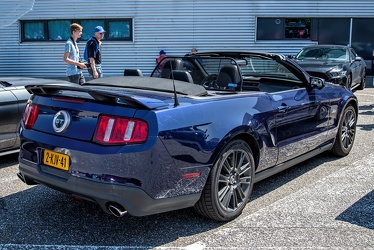 Ford Mustang S5 GT 5.0 convertible coupe 2010 r3q