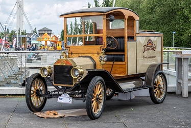 Ford Model T delivery truck 1914 fl3q