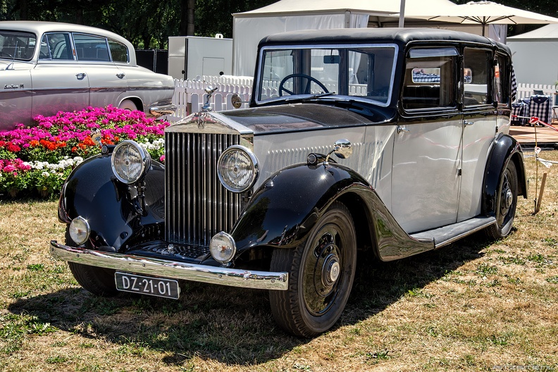 Rolls Royce 20-25 HP landaulette 1935 fl3q.jpg