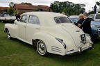 Cadillac 62 4-door sedan 1941 cream r3q