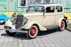 Ford V8 DeLuxe Tudor 1934 fl3q